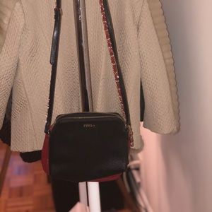 Real leather  crossbody bag !